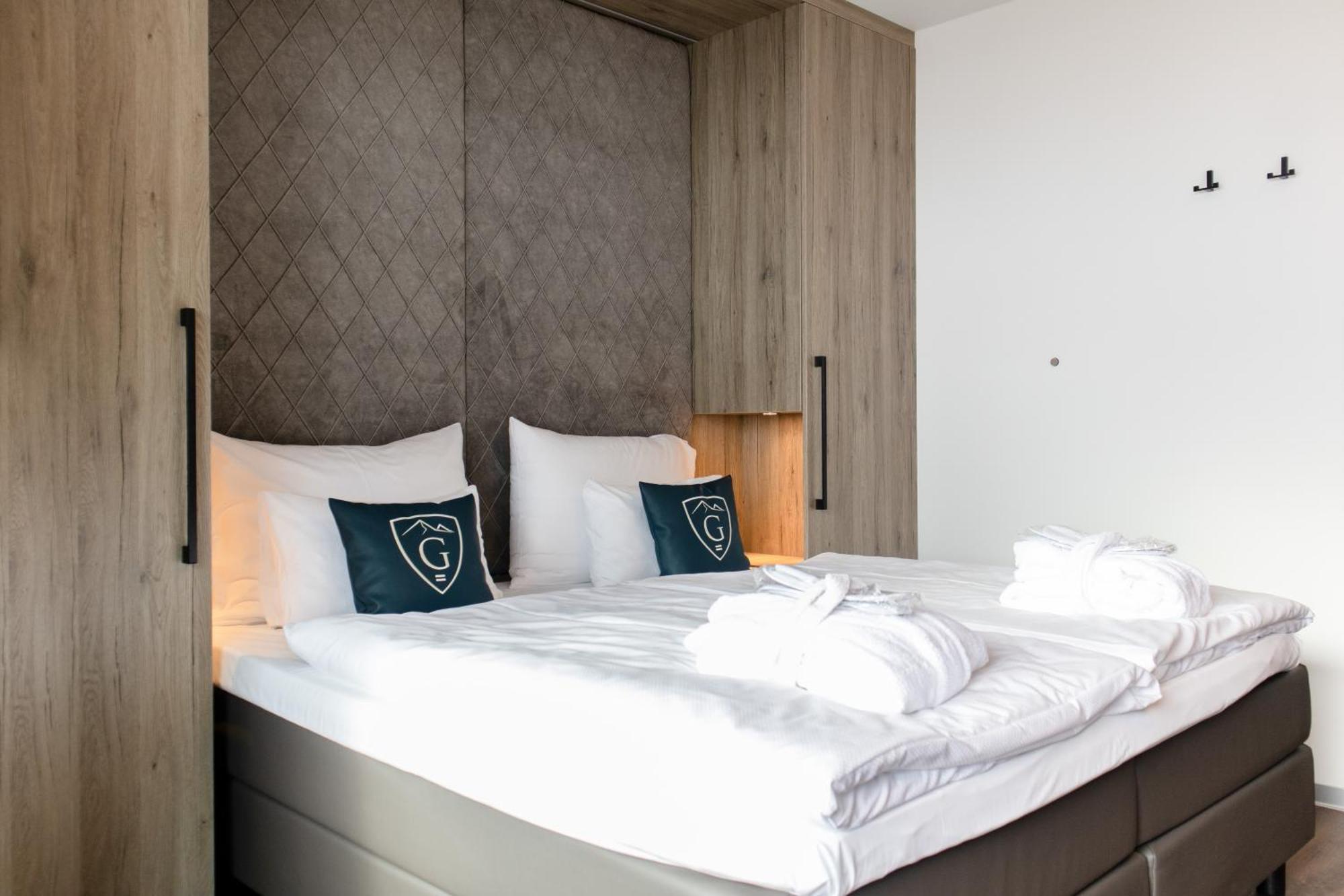 Glemm By Avenida Superior Hotel & Residences Saalbach-Hinterglemm Rum bild