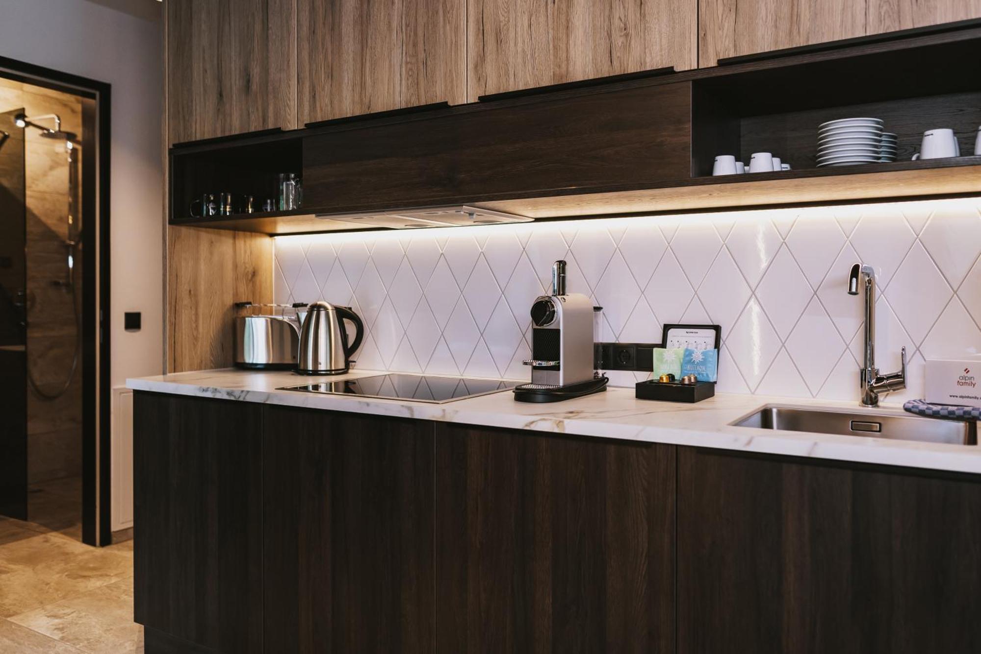 Glemm By Avenida Superior Hotel & Residences Saalbach-Hinterglemm Rum bild